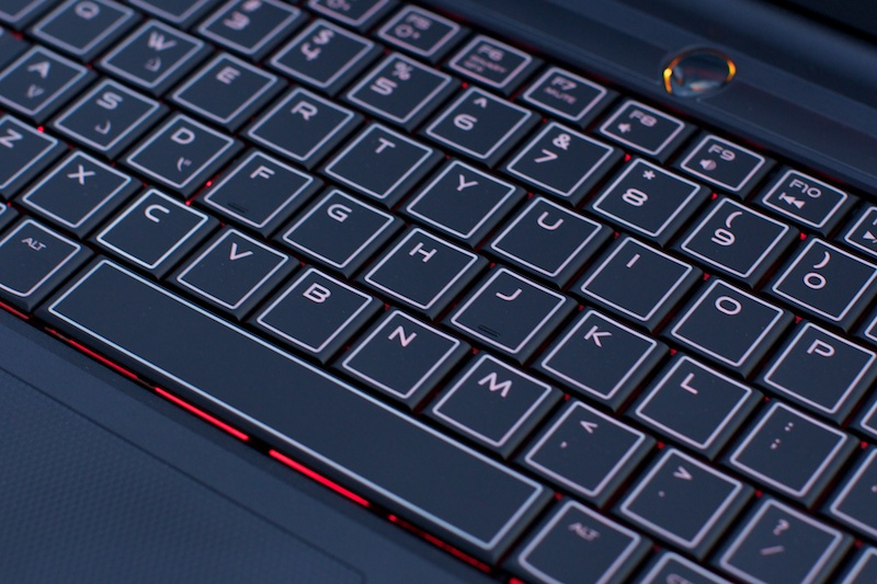 Illustration for article titled Alienware M11x Review: Gaming's New Featherweight Division